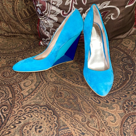 NEW! RACHEL ROY MULTI BLUE SUEDE WEDGE LACINA PUMP SZ 10 - Picture 2 of 12